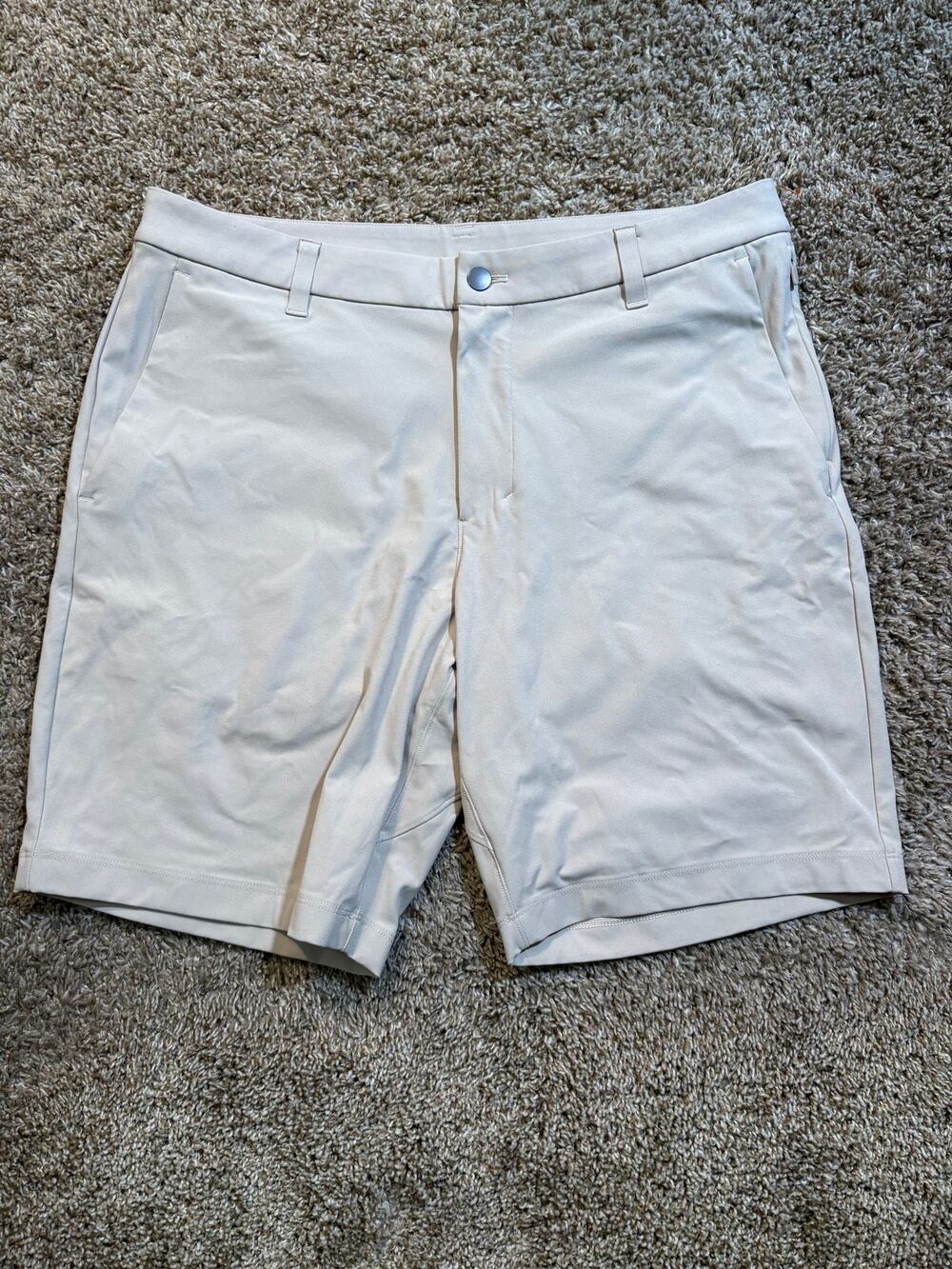 Lululemon Commission Shorts Classic 9" Warpstreme Fabric Mens Size 34 MSRP $88